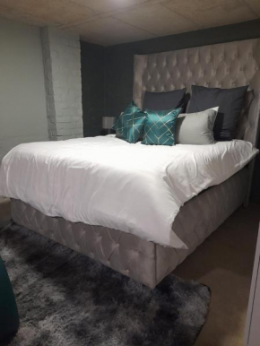 Exclusive Apartment by the Hour